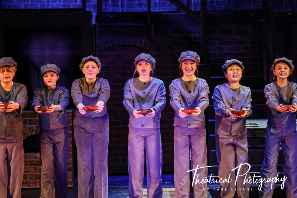 Oliver 005 Oliver 004 3V5A4758