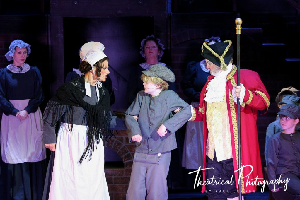 Oliver 032 Oliver 028 3V5A4857